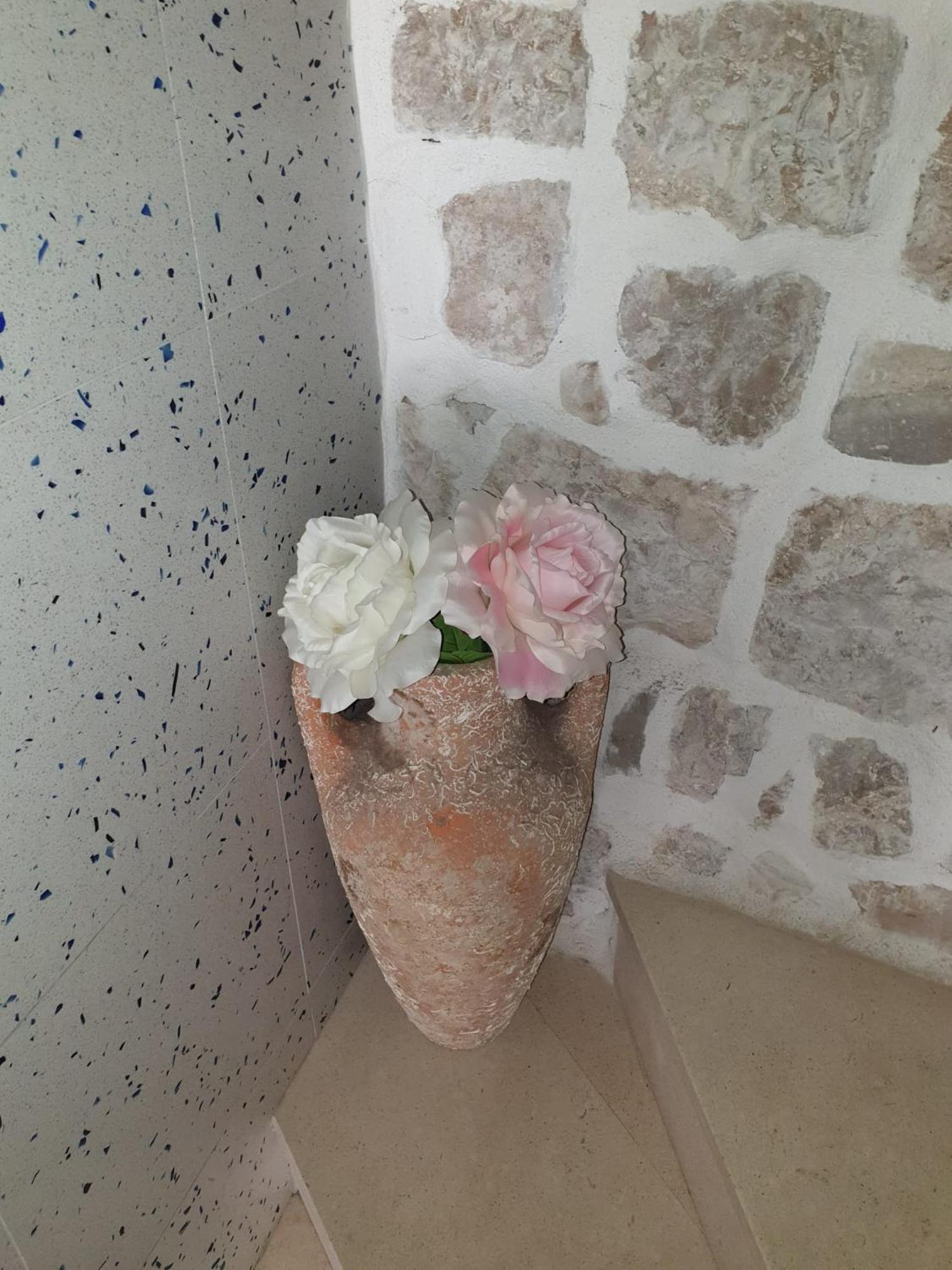Guest House Kormilo Стон Екстериор снимка